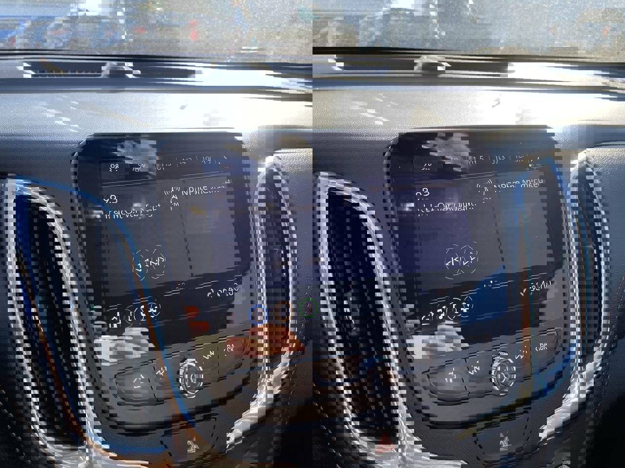 Used 2019 Chevrolet Equinox Premier image 13