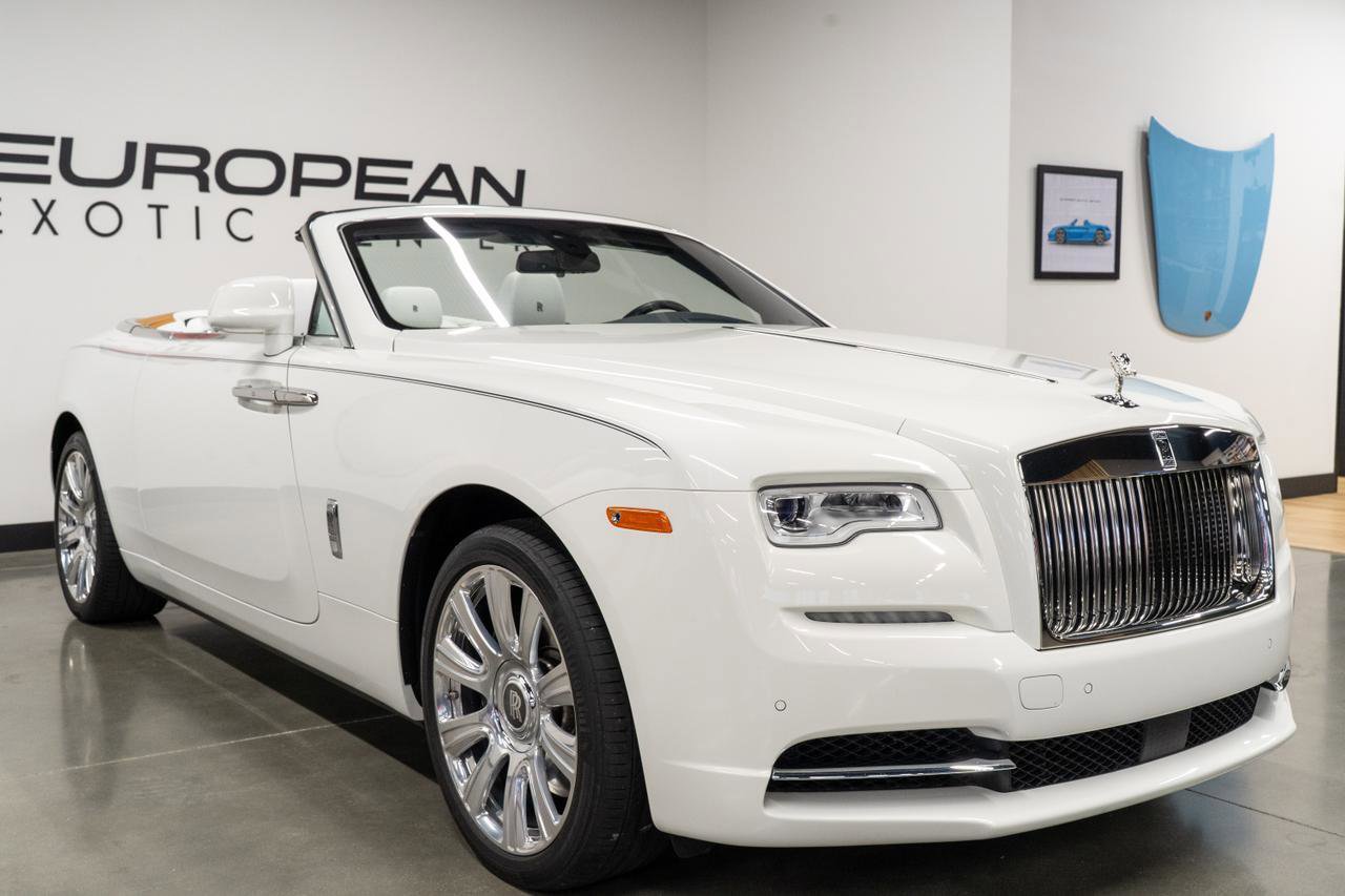 Used 2016 Rolls-Royce Dawn image 36