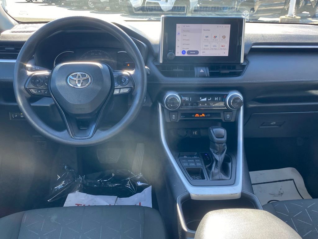 Used 2023 Toyota RAV4 XLE image 9