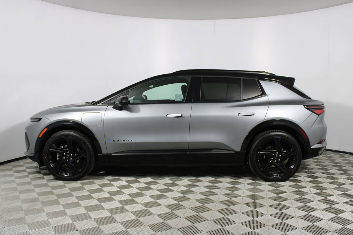 Used 2024 Chevrolet Equinox EV RS FWD image 37