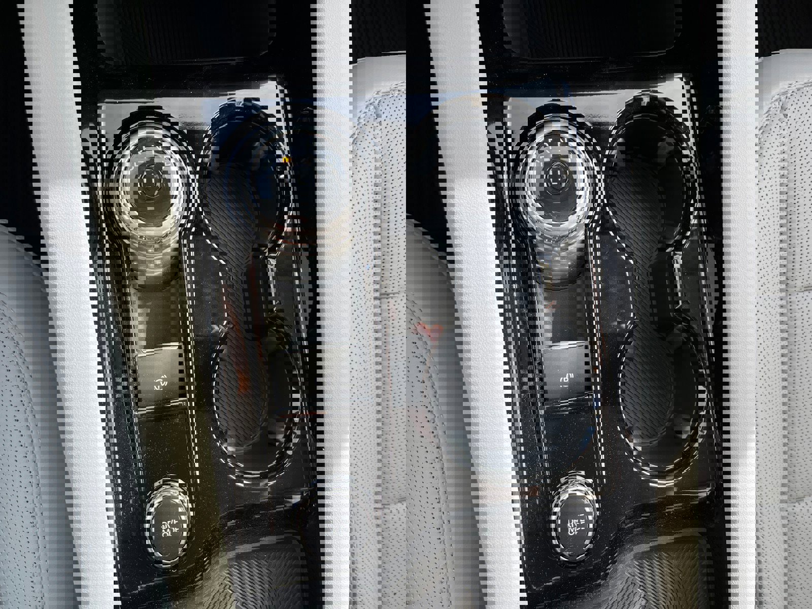 New 2026 Ford Explorer Platinum w/ LUX Leather Package image 12