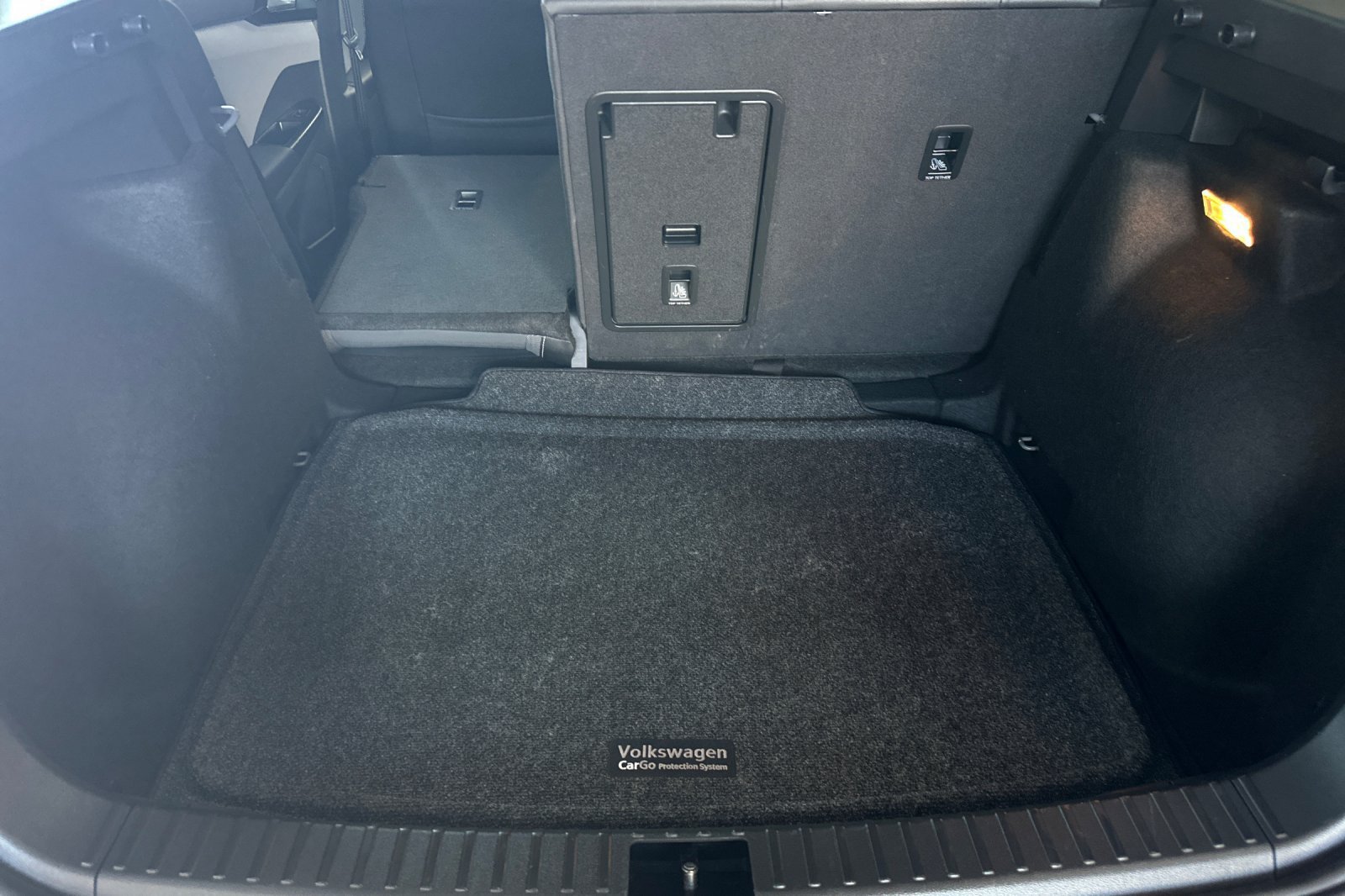 Used 2023 Volkswagen Taos SE w/ Panoramic Sunroof Package FWD image 15
