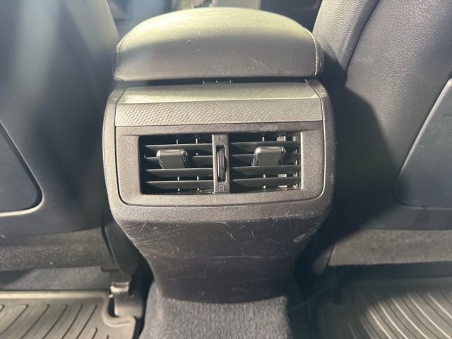 Used 2015 Toyota Venza Limited AWD/4WD image 13