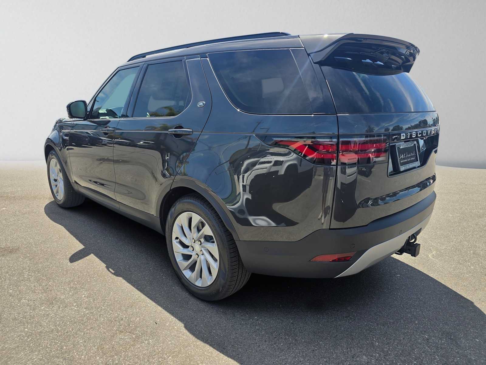 New 2026 Land Rover Discovery S AWD/4WD image 3