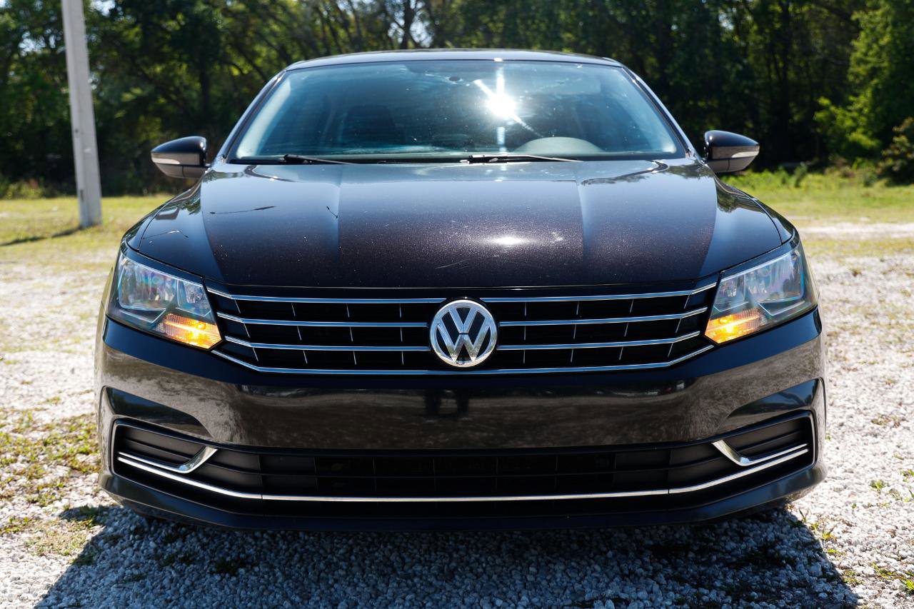 Used 2017 Volkswagen Passat 1.8T S image 19