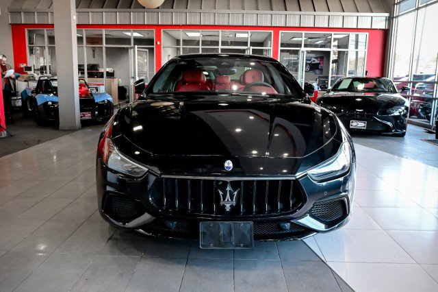 Used 2022 Maserati Ghibli Modena Q4 image 2