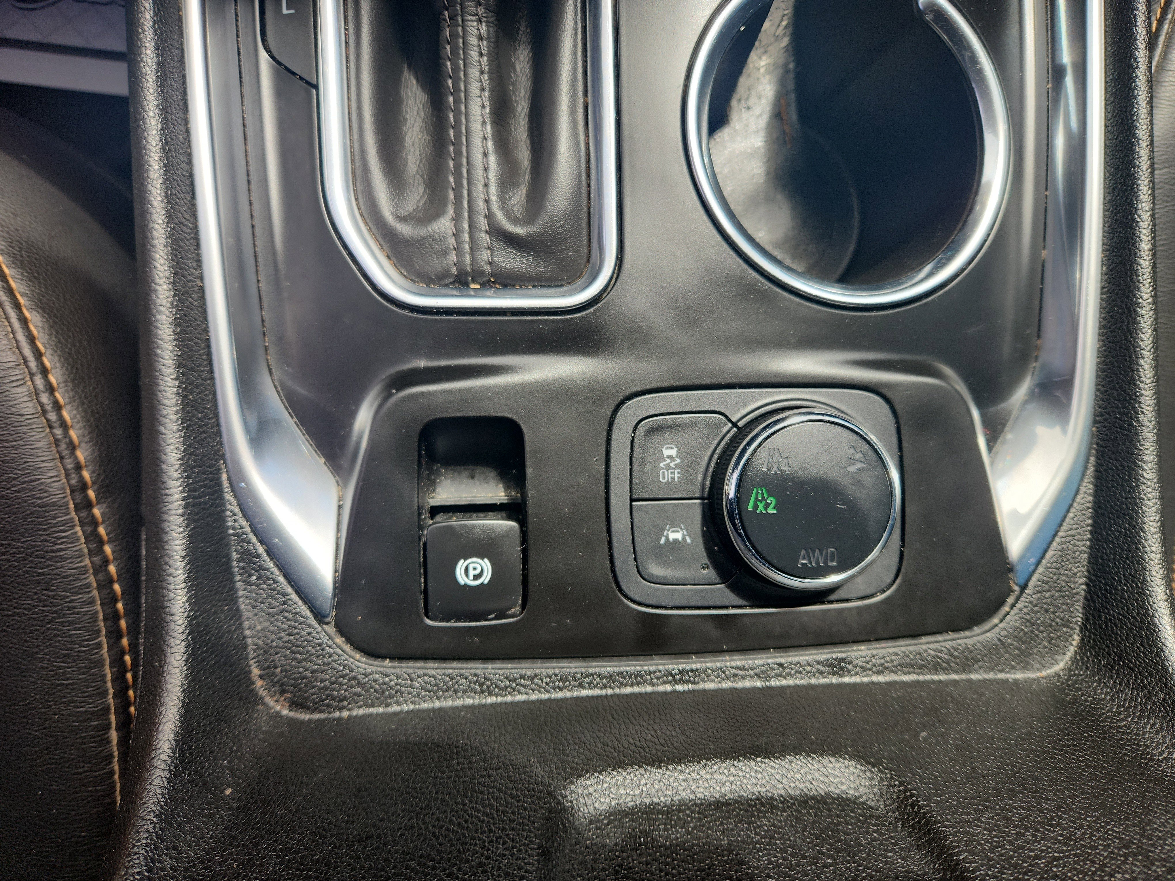 Used 2020 Chevrolet Traverse LT w/ LT Premium Package image 36