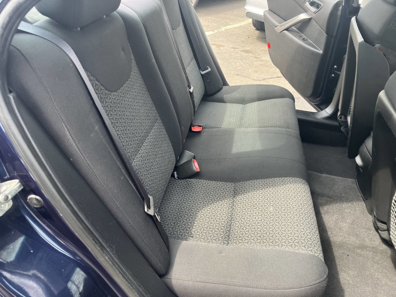 Used 2009 Pontiac G6 Sedan w/ Sun And Sound Package image 29