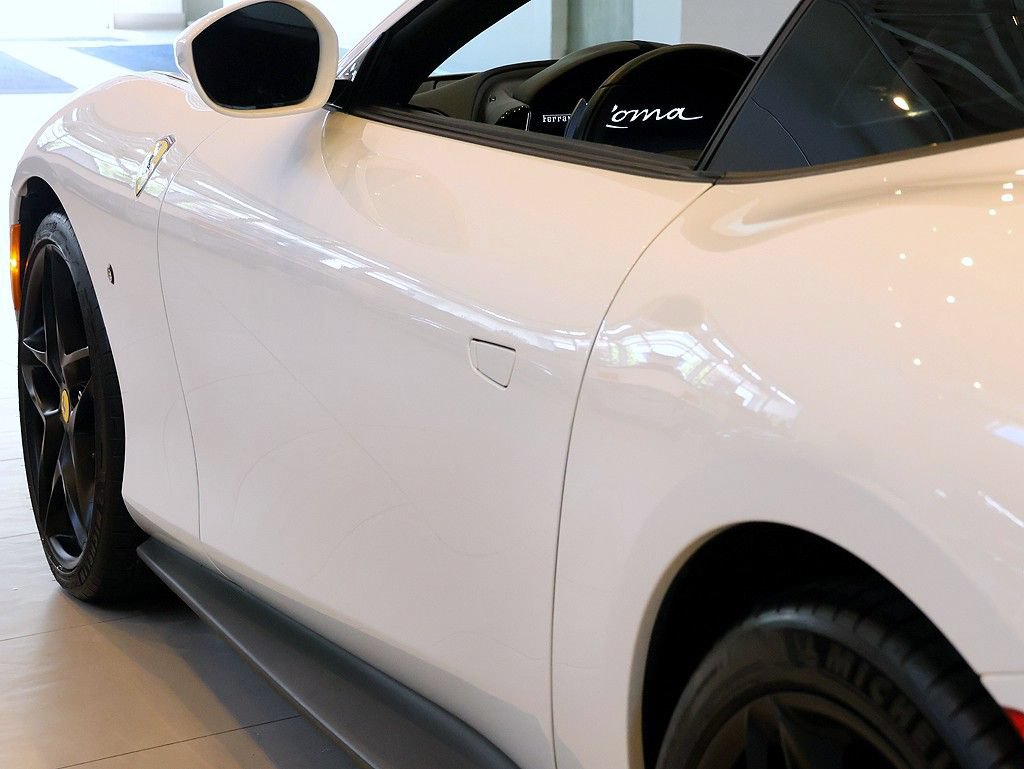 Used 2021 Ferrari Roma RWD image 86