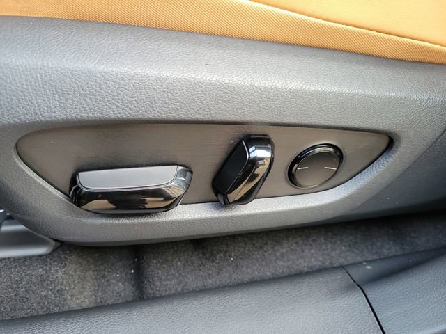 New 2026 Lexus RX 450h AWD image 17