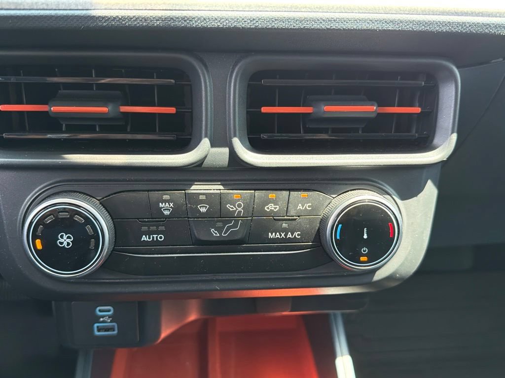 Used 2023 Ford Maverick XLT FWD image 19