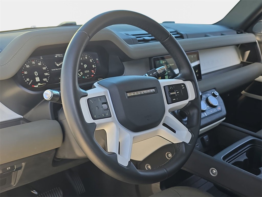 Used 2021 Land Rover Defender 110 SE image 19