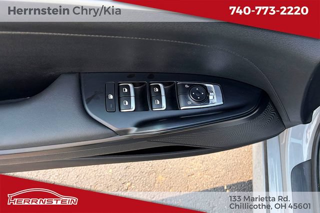 Used 2023 Kia K5 GT-Line w/ GT-Line Premium Package FWD image 9
