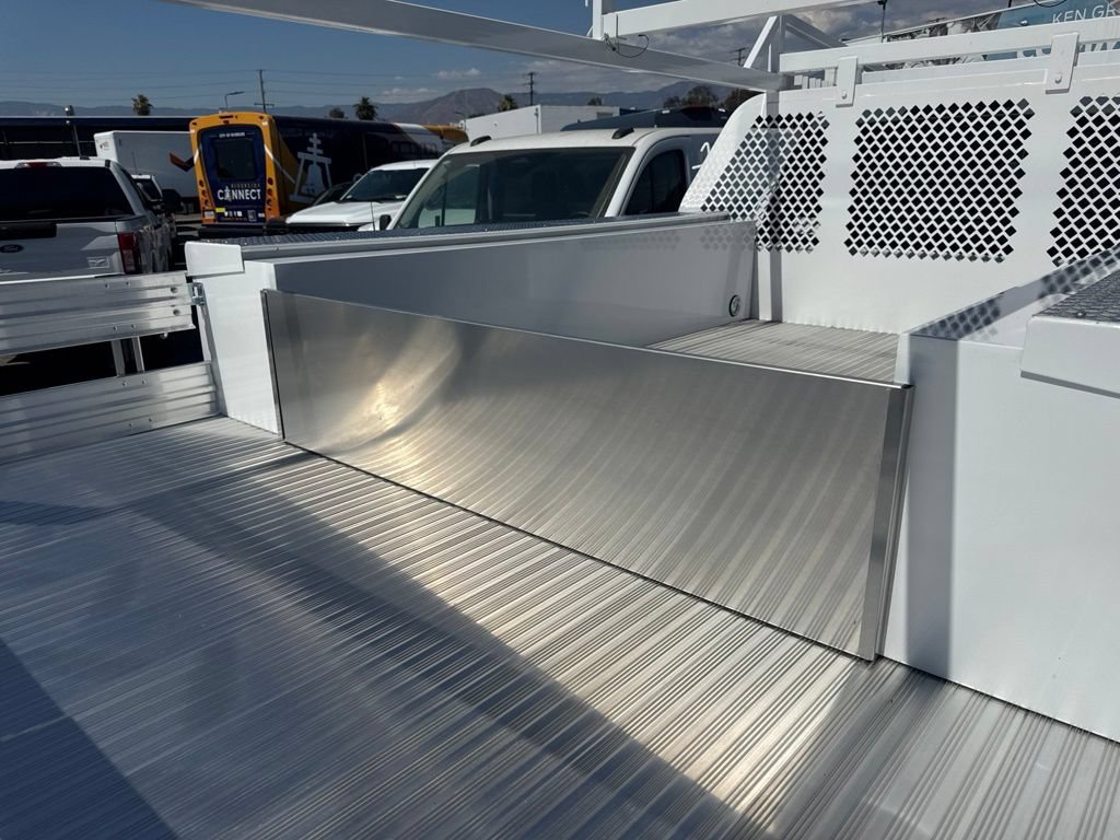 New 2026 Ford F550 4x4 Crew Cab image 5