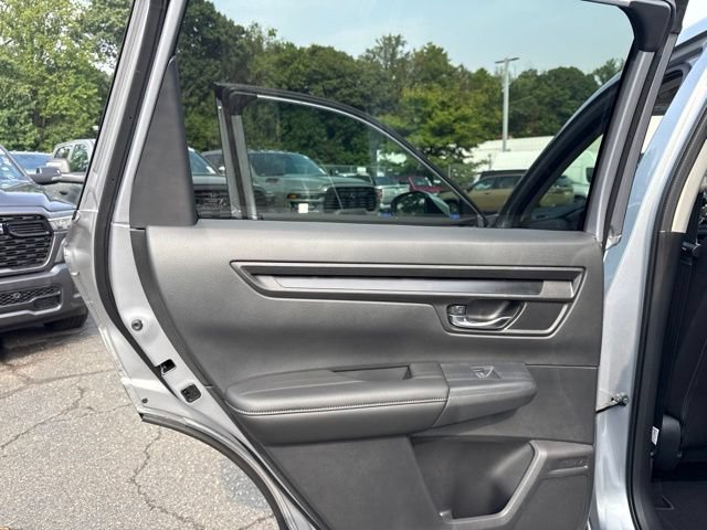 Used 2025 Honda CR-V LX image 31