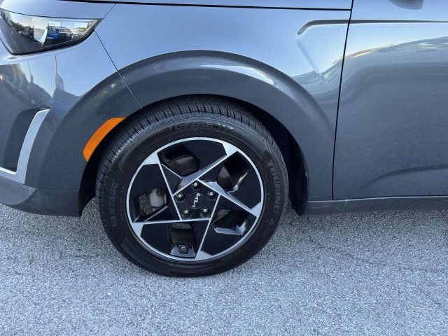Used 2023 Kia Soul EX FWD image 8