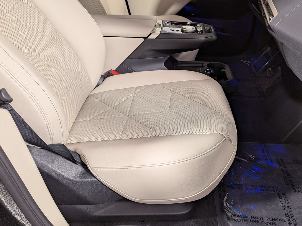 Certified 2023 BMW iX xDrive50 w/ Sport Package AWD/4WD image 27