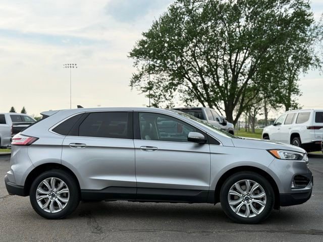 Used 2022 Ford Edge Titanium AWD/4WD image 34