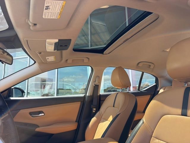 Used 2025 Nissan Sentra SV w/ SV Premium Package FWD image 11