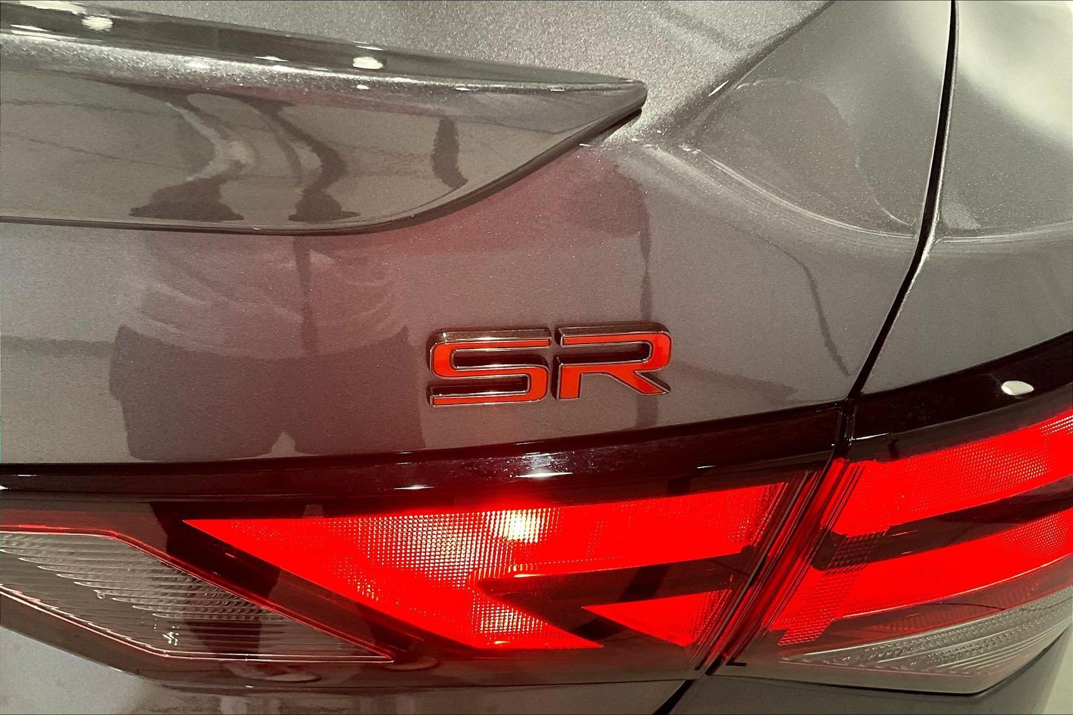 Used 2024 Nissan Sentra SR w/ SR Premium Package FWD image 24