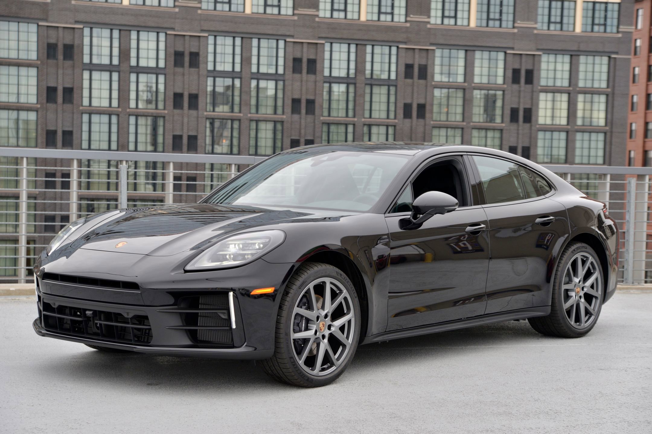 New 2026 Porsche Panamera 4 image 1