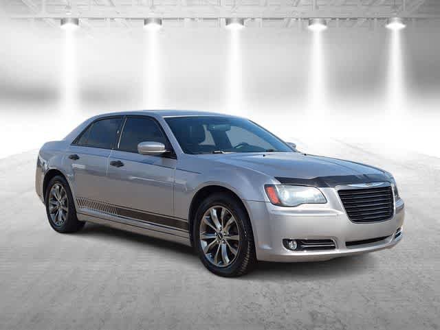 Used 2014 Chrysler 300 S AWD/4WD image 2