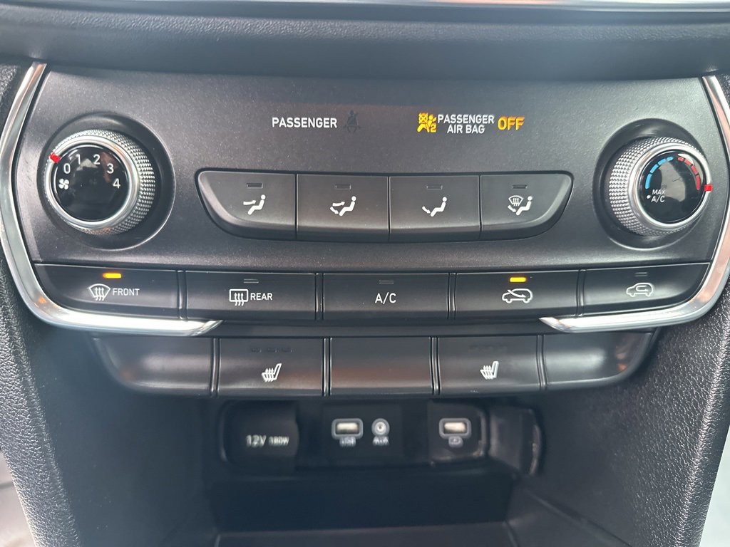 Used 2019 Hyundai Santa Fe SEL image 18