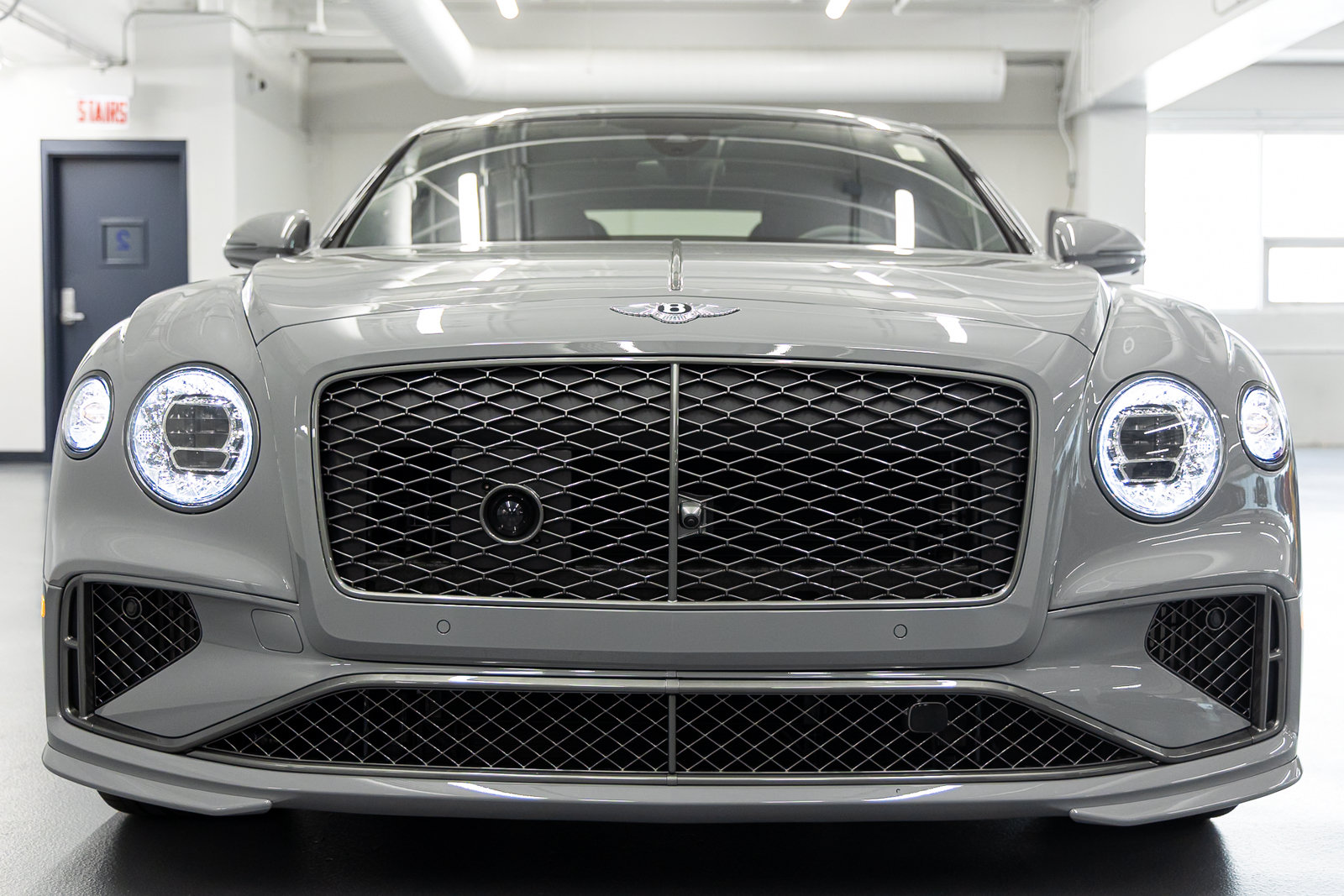 New 2026 Bentley Flying Spur Plug-In Hybrid AWD/4WD image 10