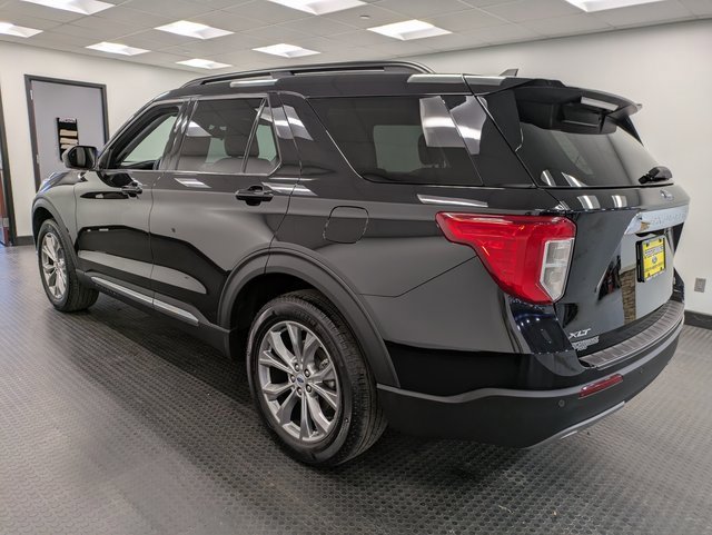 Certified 2022 Ford Explorer XLT w/ Equipment Group 202A image 6