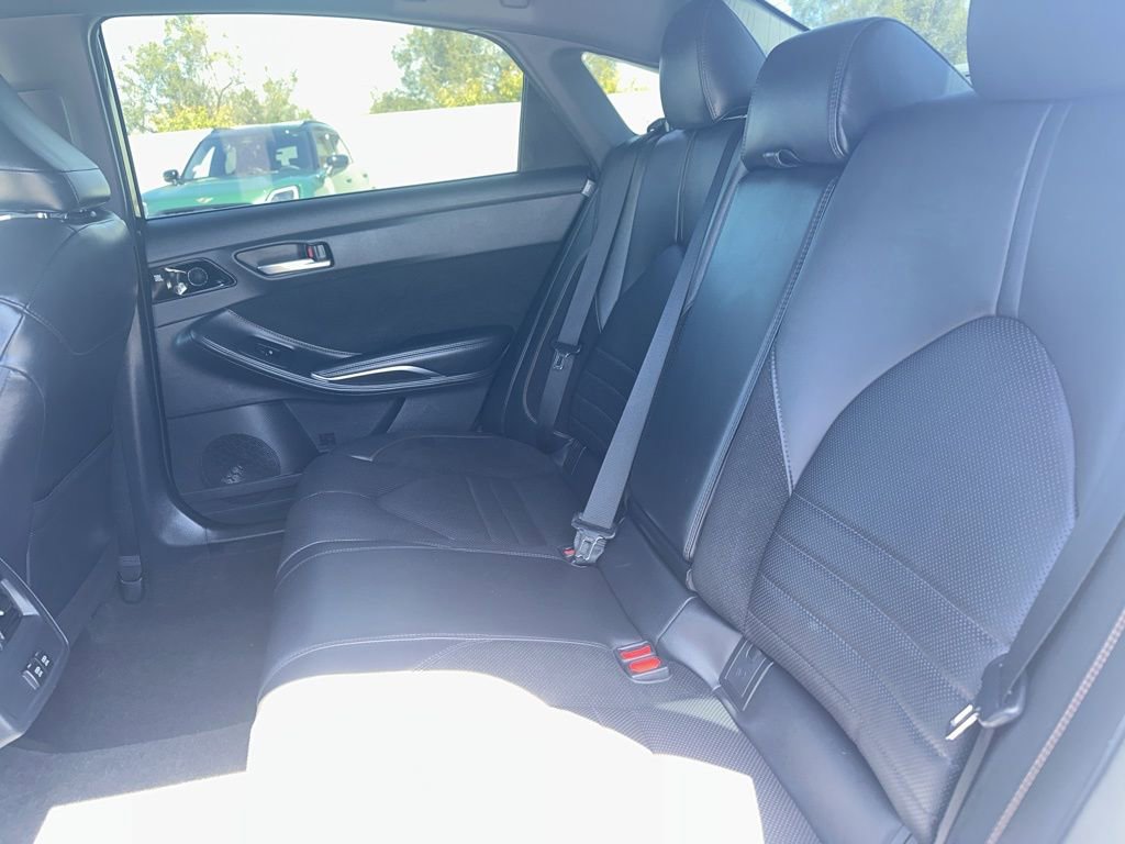 Used 2019 Toyota Avalon XSE w/ All Weather Liner Package image 10