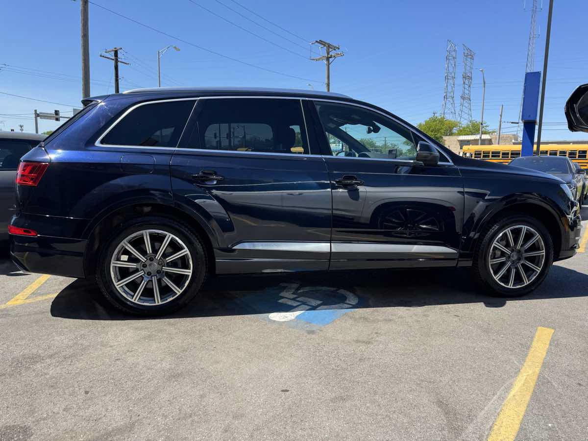 Used 2017 Audi Q7 2.0T Premium Plus AWD/4WD image 4