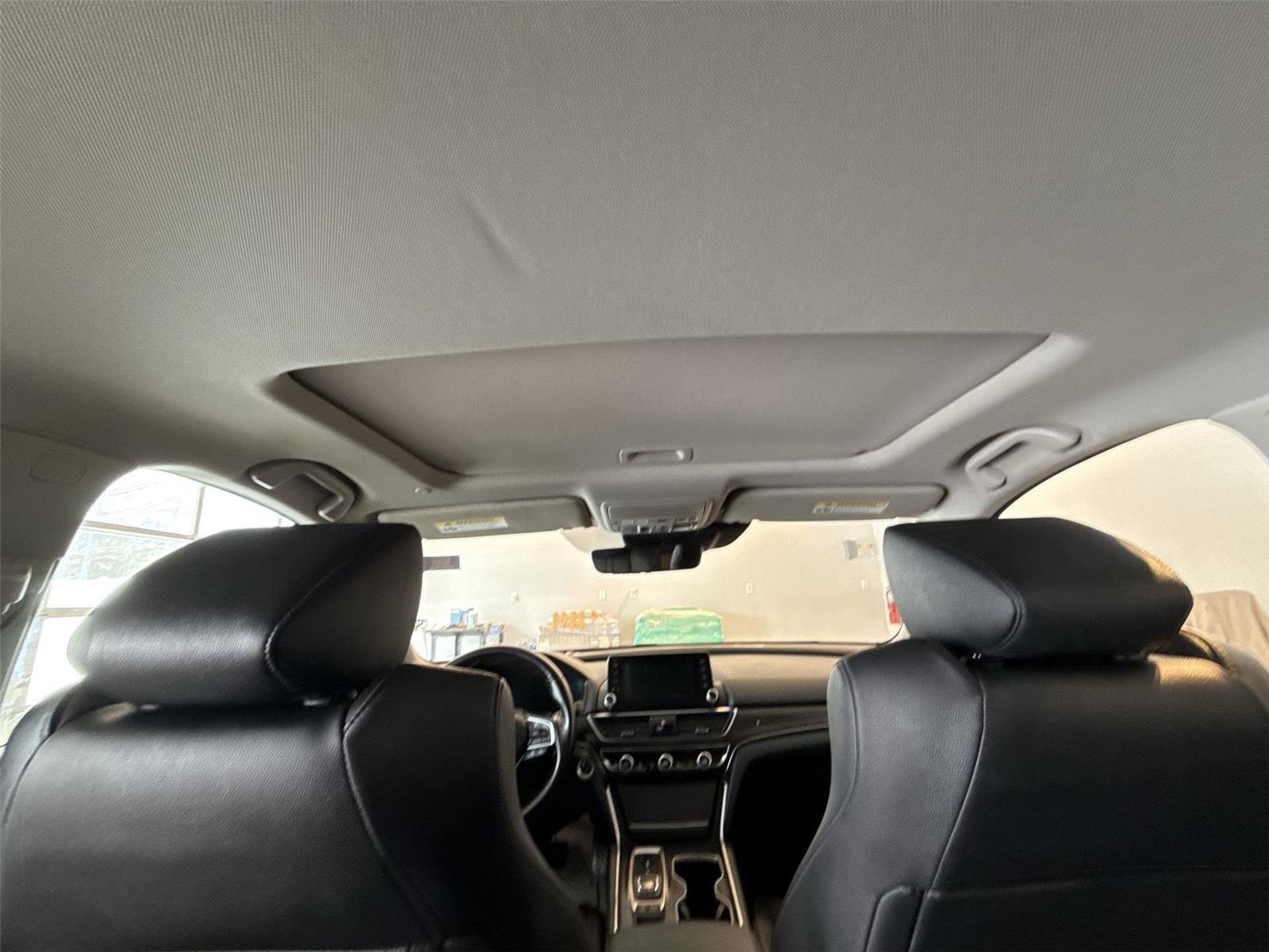 Used 2019 Honda Accord Touring image 16