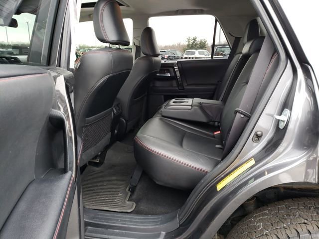 Used 2020 Toyota 4Runner Venture w/ Moonroof Package image 31