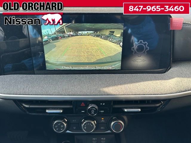 Used 2025 Nissan Kicks SV w/ Interior Electronics Package FWD image 16