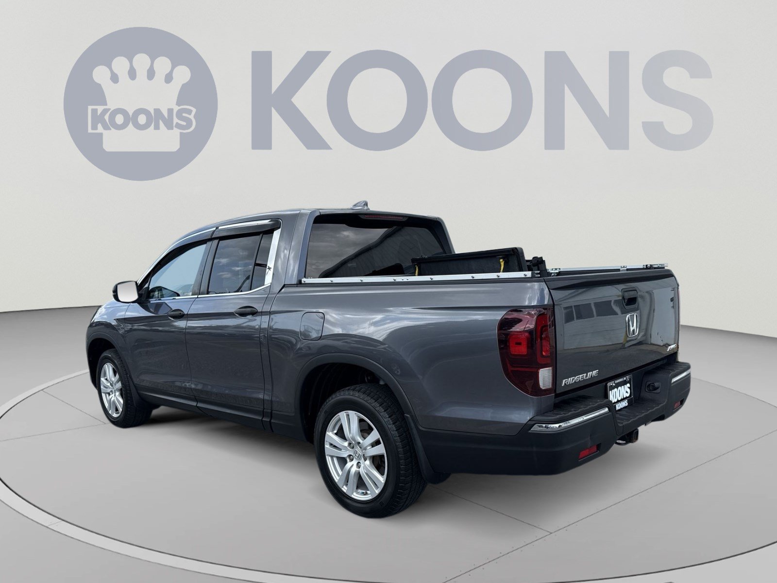 Used 2017 Honda Ridgeline RT image 4