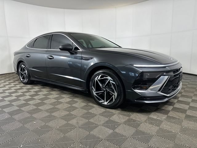 Used 2024 Hyundai Sonata SEL w/ Convenience Package image 2