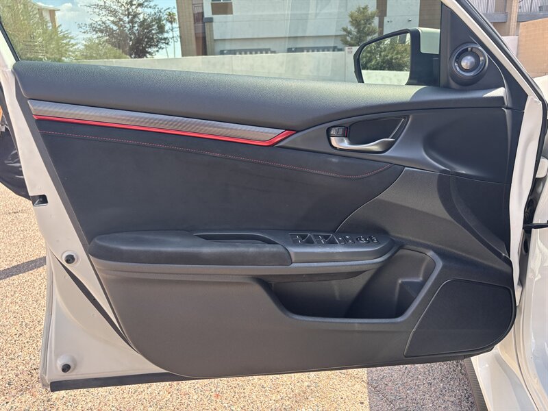 Used 2019 Honda Civic Type R image 12
