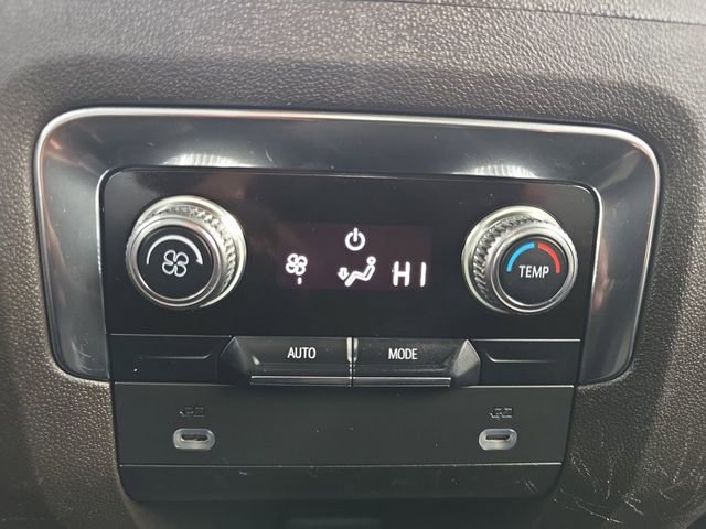 Used 2023 GMC Yukon SLT image 26