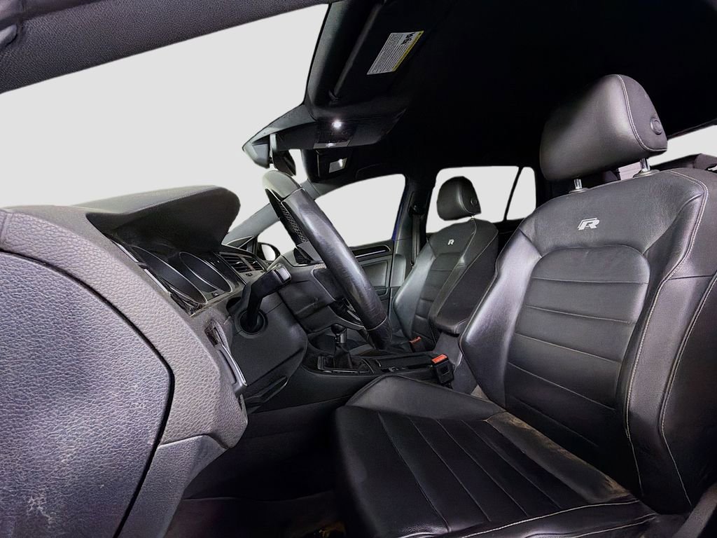 Used 2017 Volkswagen Golf R 4-Door image 13