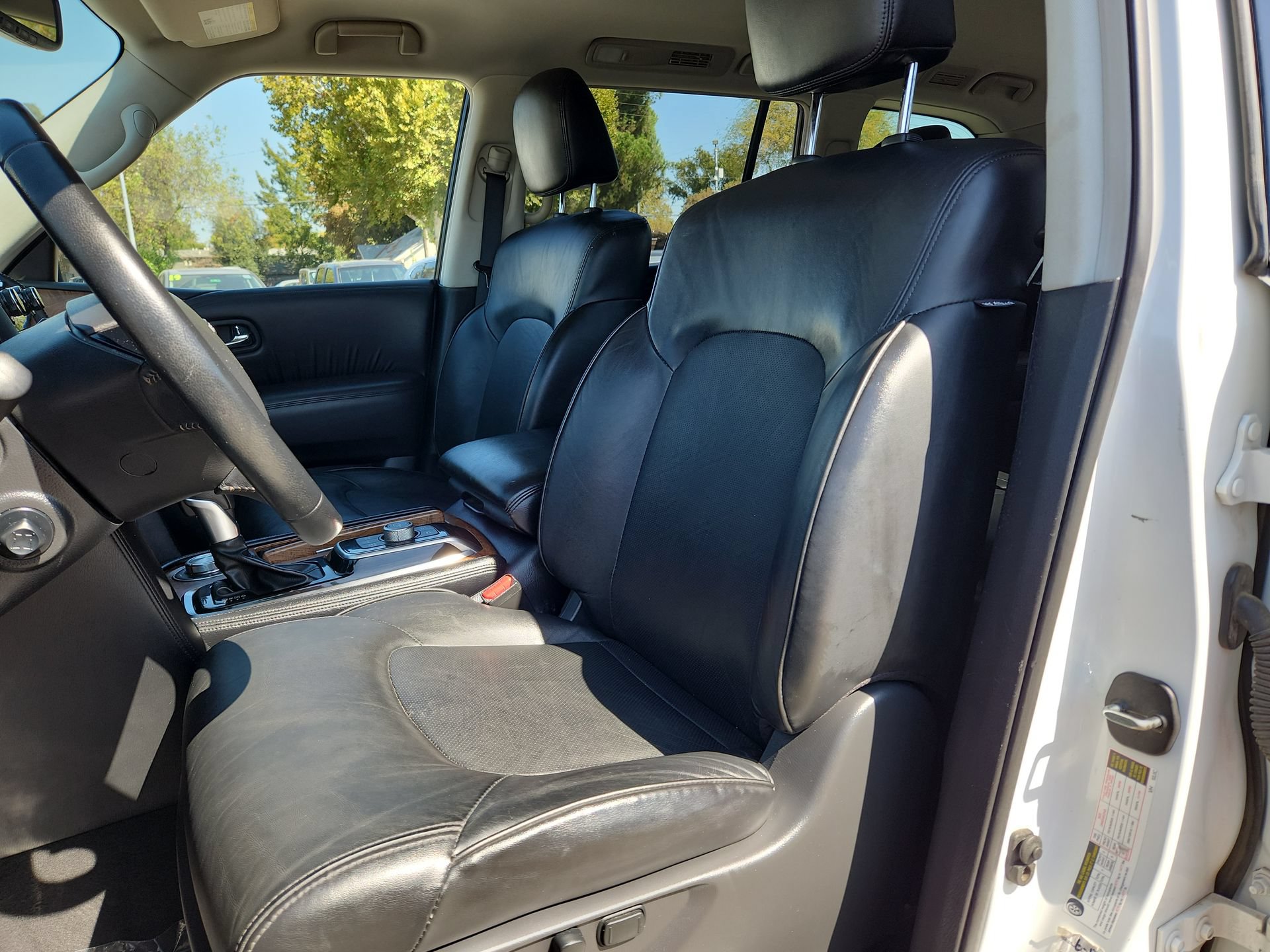 Used 2021 Nissan Armada SL w/ Captain's Chairs Package AWD/4WD image 13