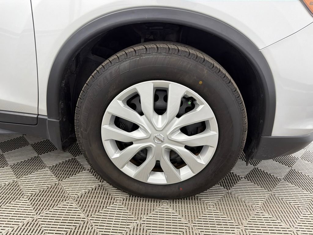 Used 2019 Nissan Rogue S image 13