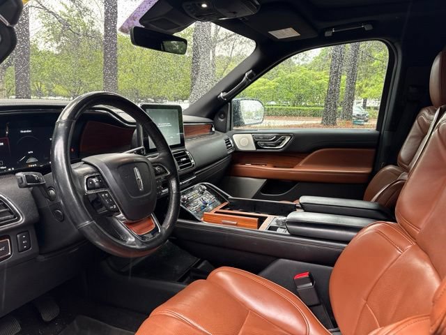 Used 2019 Lincoln Navigator Reserve w/ Cargo Package AWD/4WD image 8