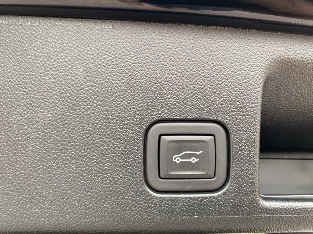 Used 2024 Chevrolet Equinox EV LT image 14