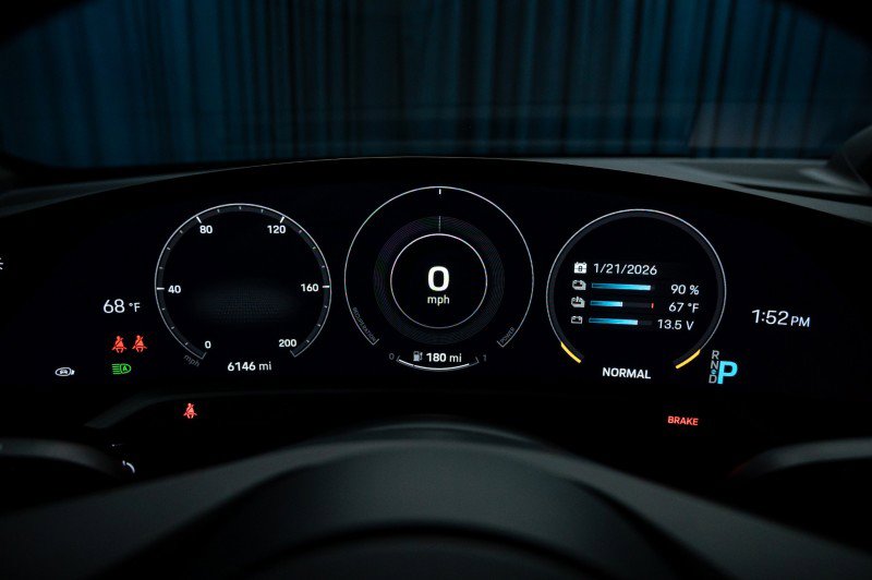 Used 2021 Porsche Taycan Turbo Sedan image 19