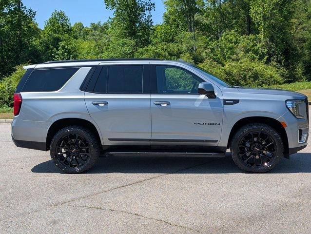 Used 2023 GMC Yukon SLT AWD/4WD image 6