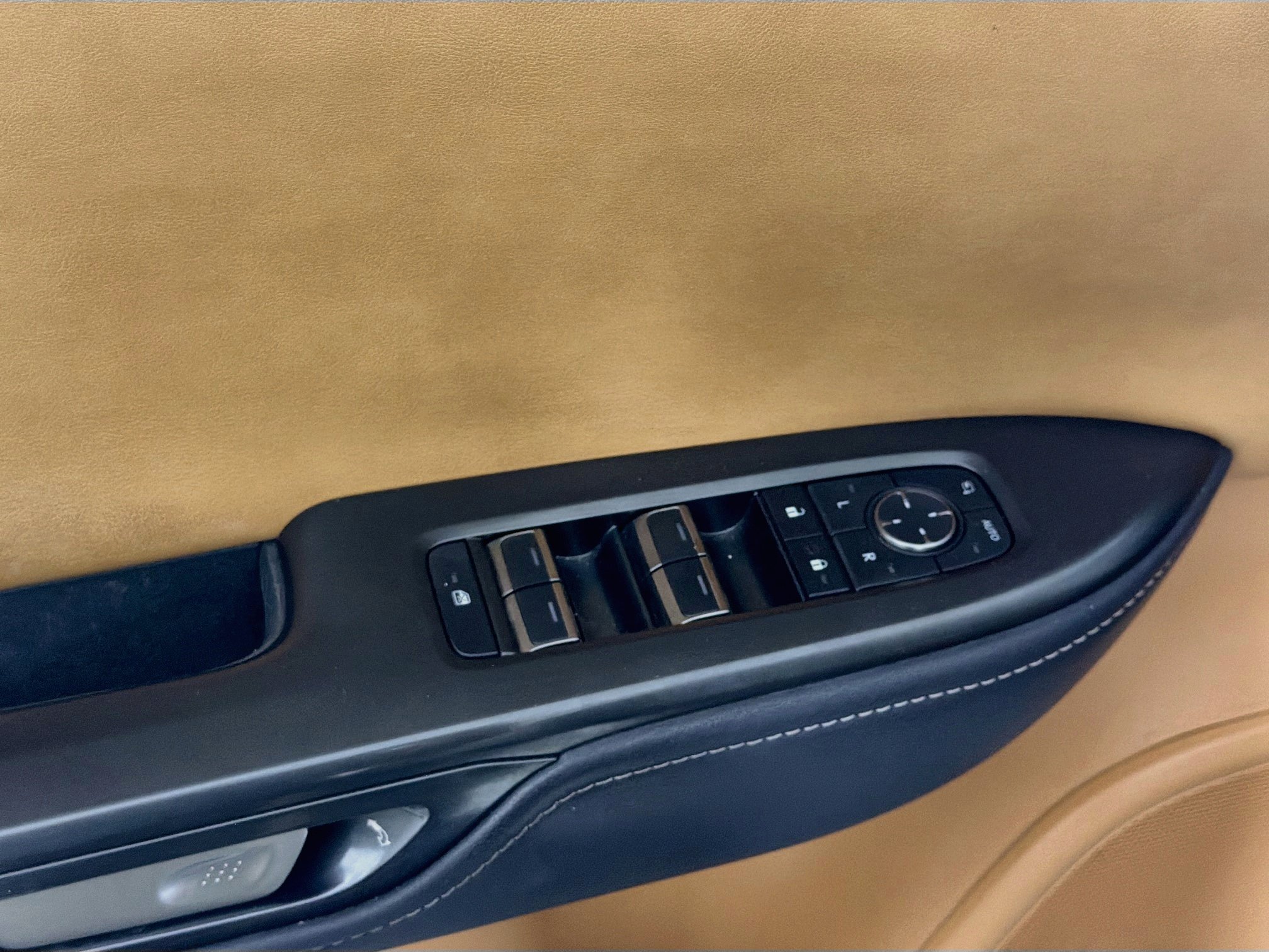 Used 2024 Lexus RZ 300e Premium FWD image 15