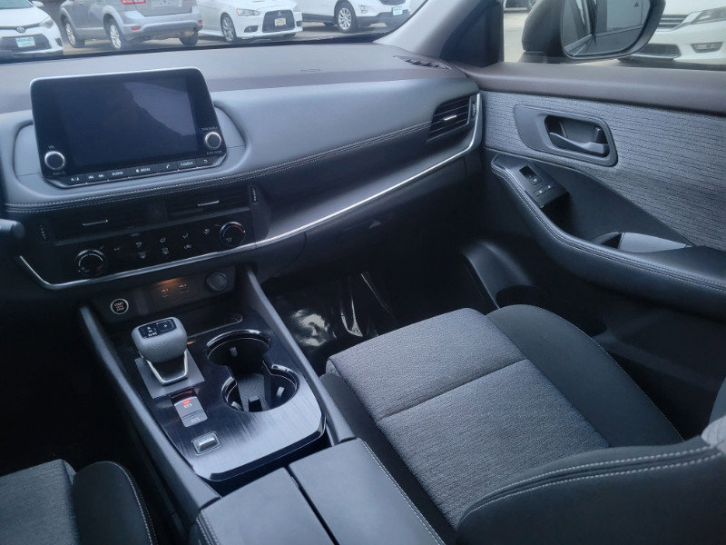 Used 2021 Nissan Rogue S image 32