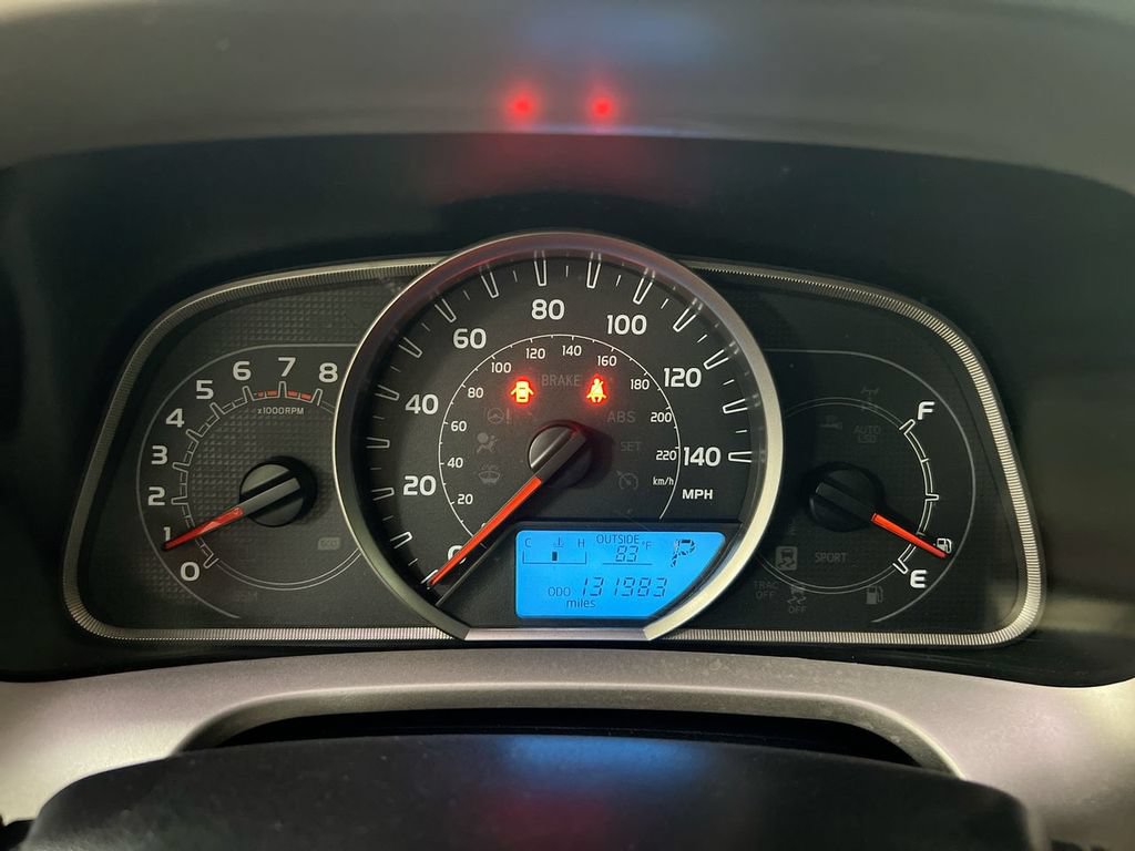 Used 2015 Toyota RAV4 XLE AWD/4WD image 12