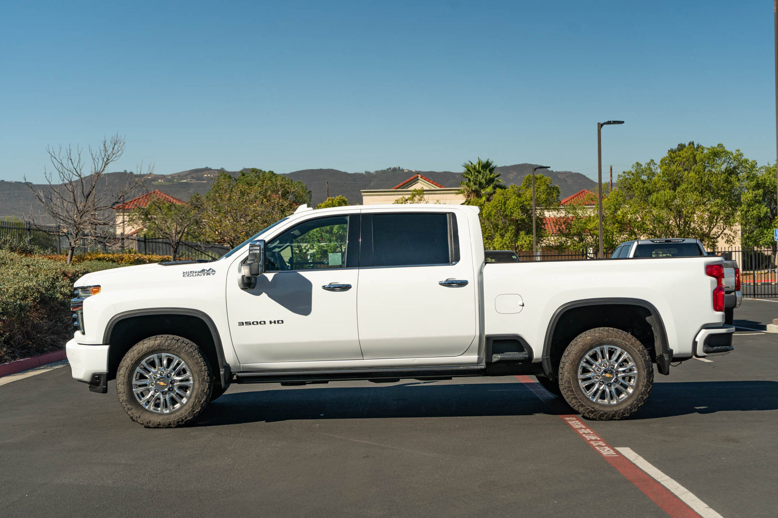 Used 2022 Chevrolet Silverado 3500 High Country w/ Z71 Off-Road Package AWD/4WD image 11