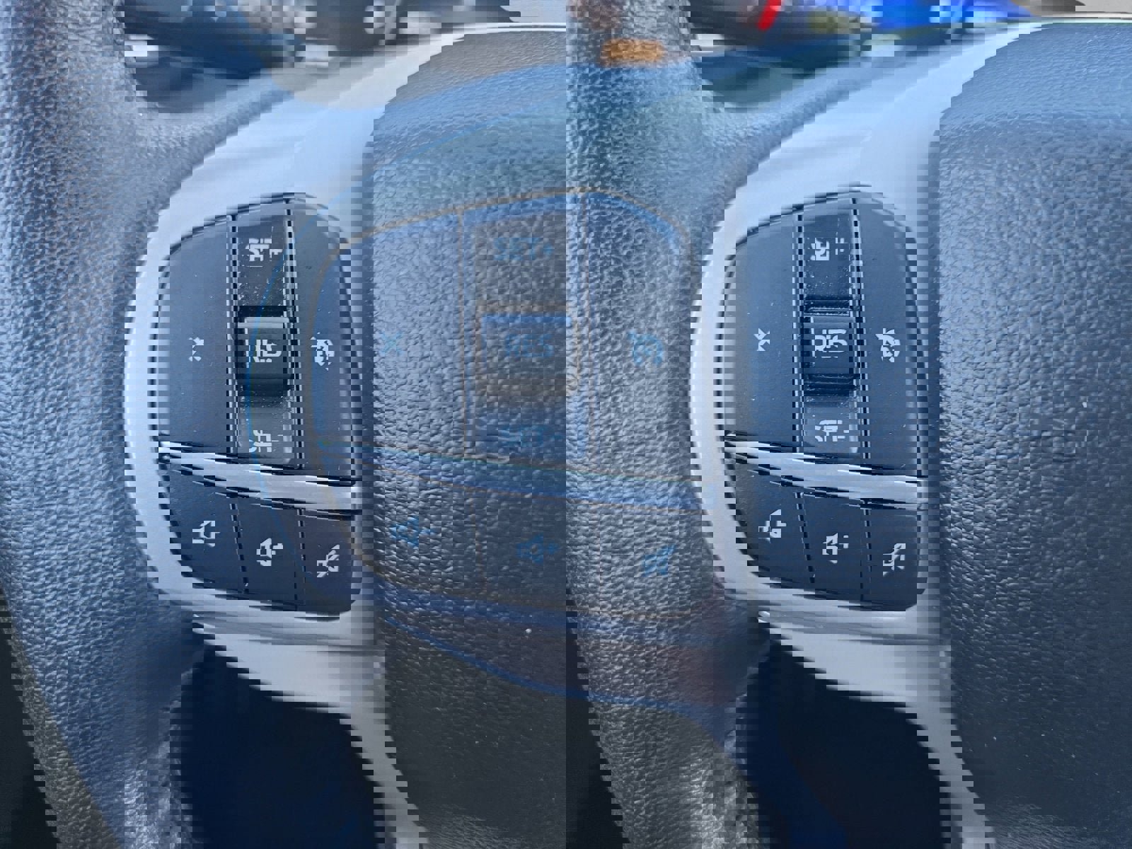 Certified 2022 Ford Explorer XLT w/ Equipment Group 202A image 14